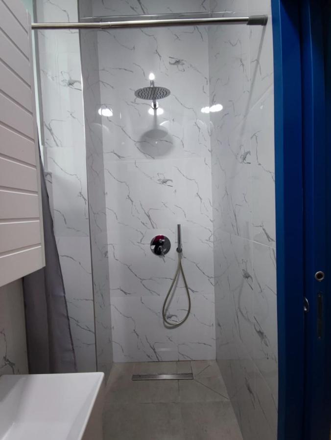 Laiola Apartment Tirana Buitenkant foto