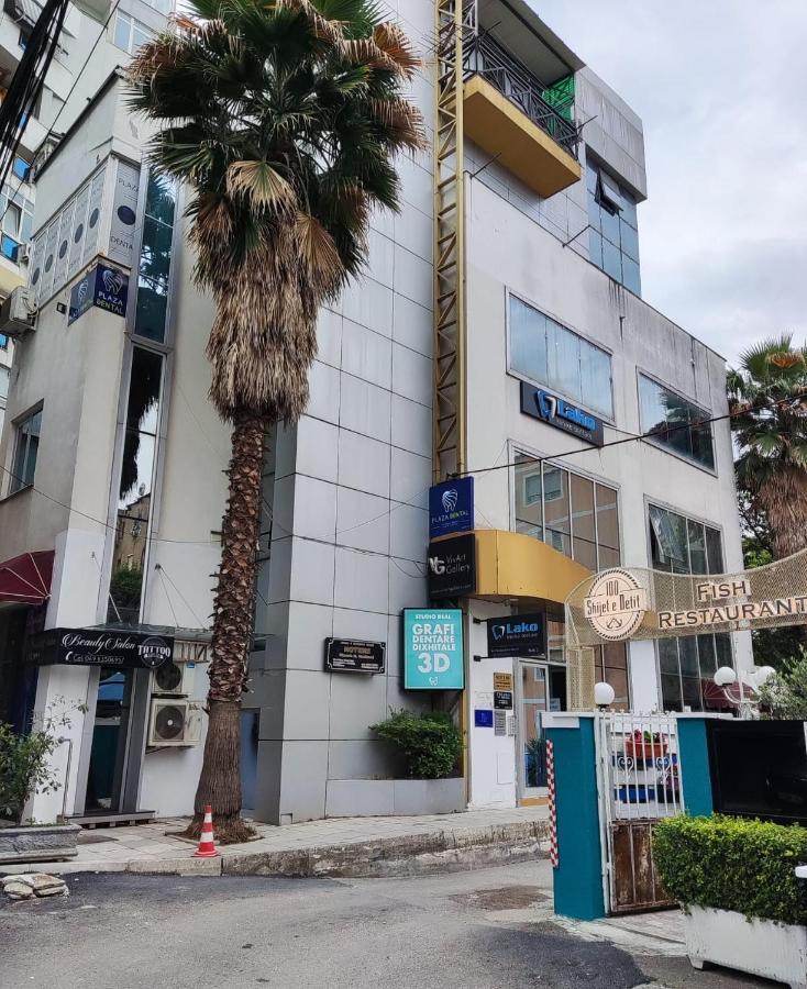 Laiola Apartment Tirana Buitenkant foto