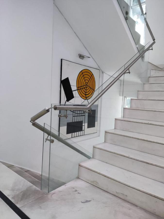 Laiola Apartment Tirana Buitenkant foto